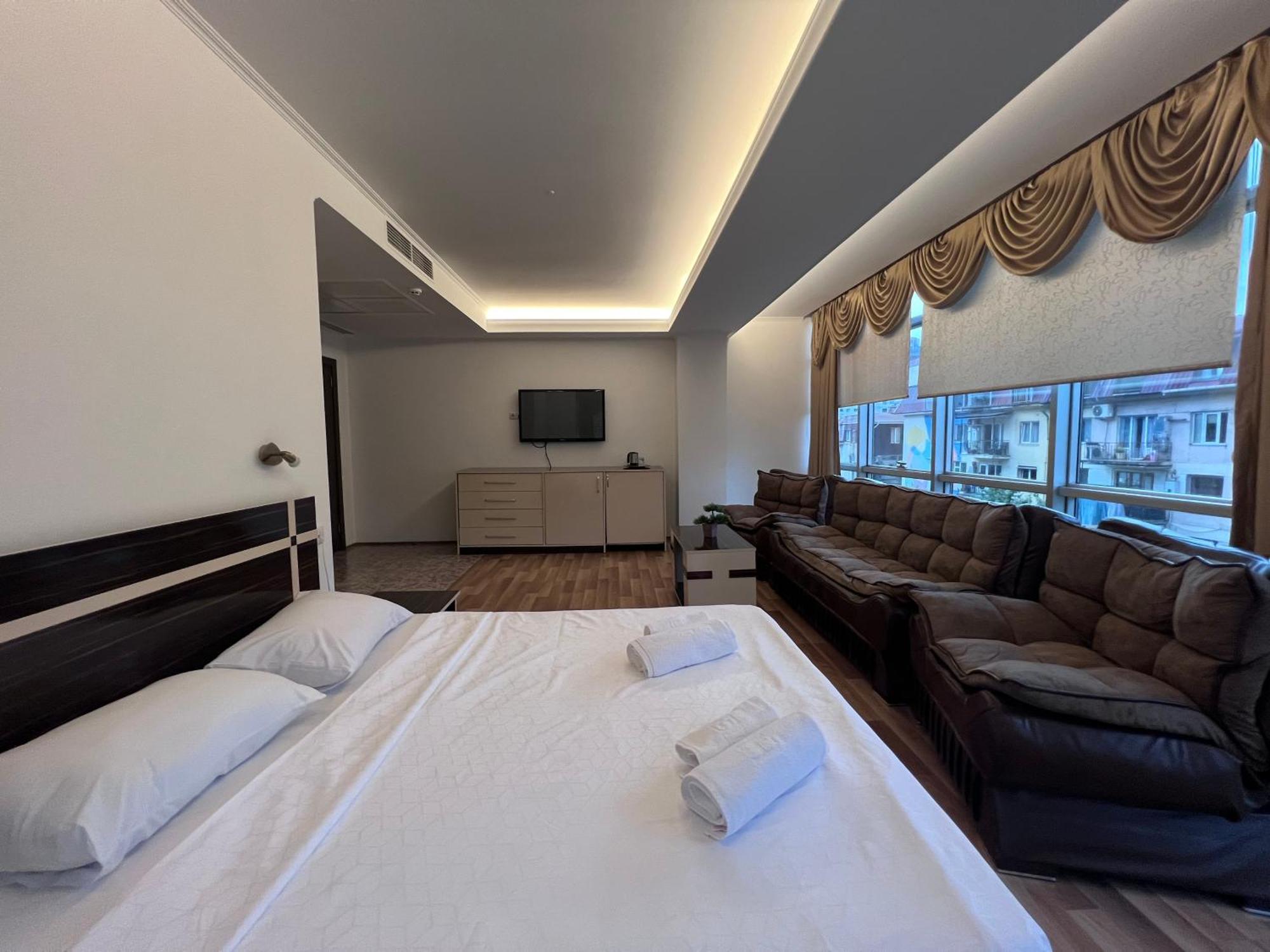 Hotel Argo บาทูมิ ภายนอก รูปภาพ