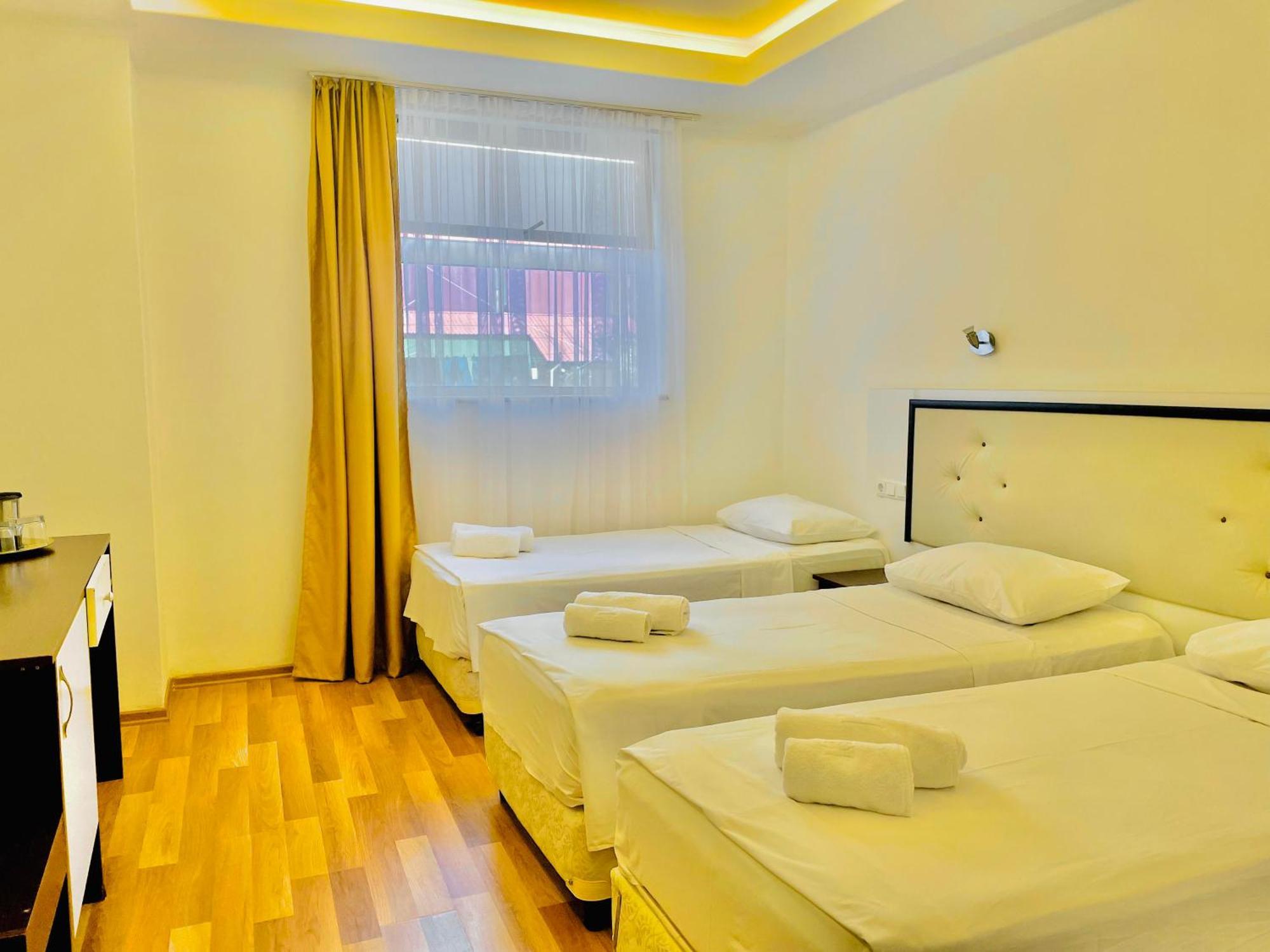 Hotel Argo บาทูมิ ภายนอก รูปภาพ